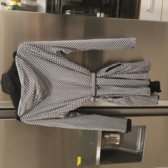 💕MICHAEL STARS💕 Reversible Bath Robe ~ Black & White Geometric Print Medium - Picture 2 of 8